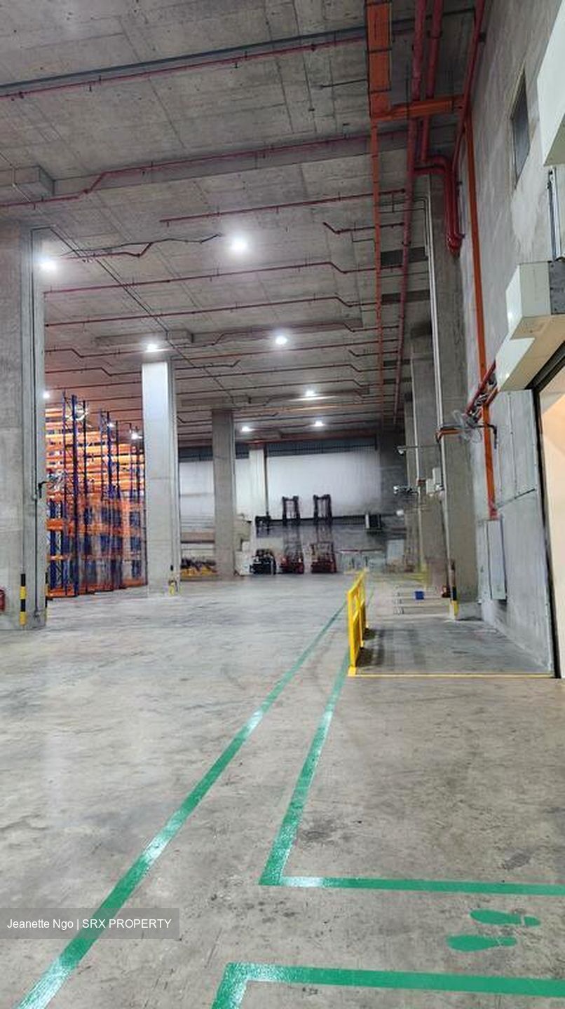 Sunview Way (D22), Warehouse #484099071